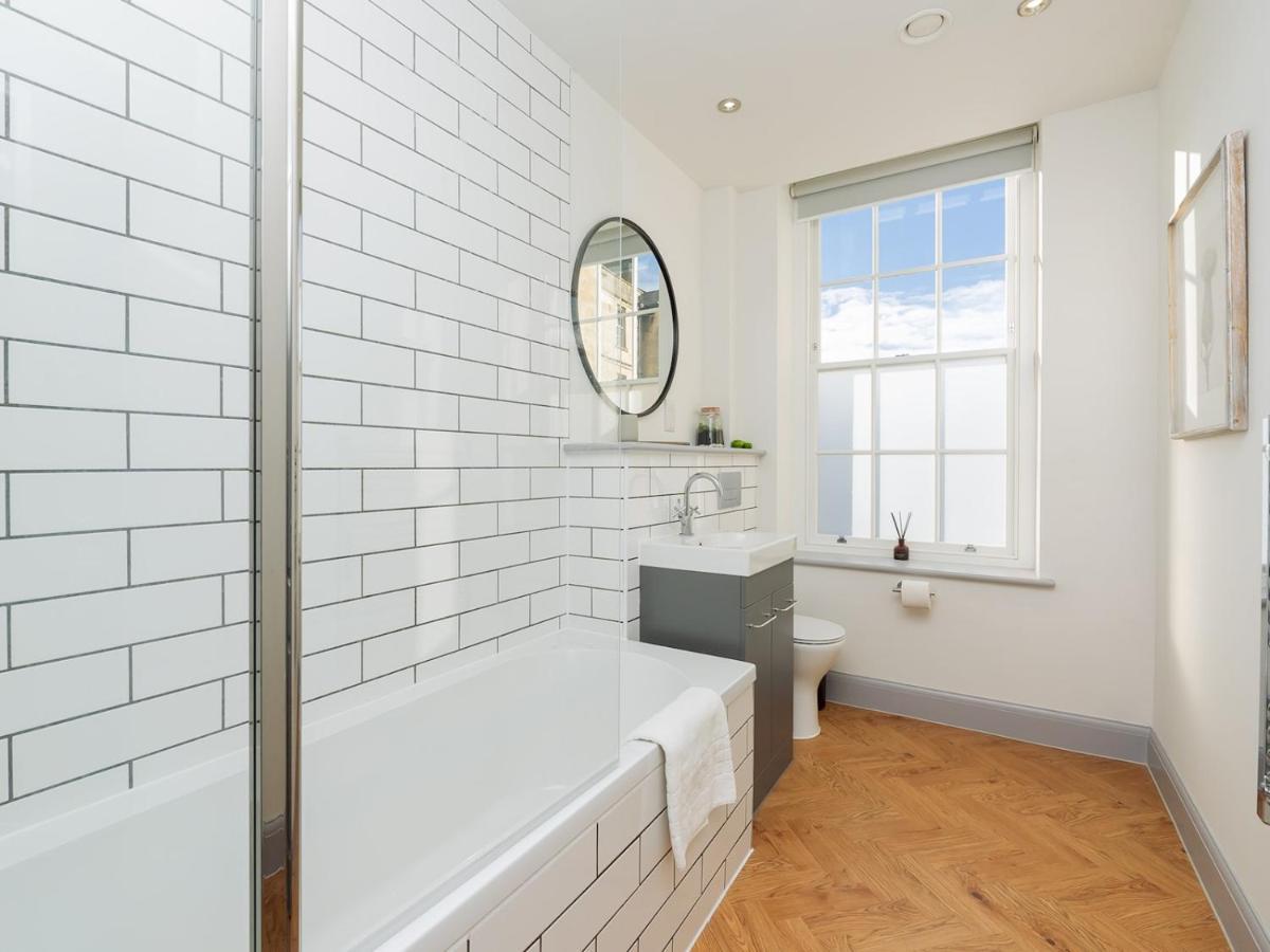 Pass The Keys Stunning 2 Bed Retreat In The Heart Of Bath Apartment Exterior foto